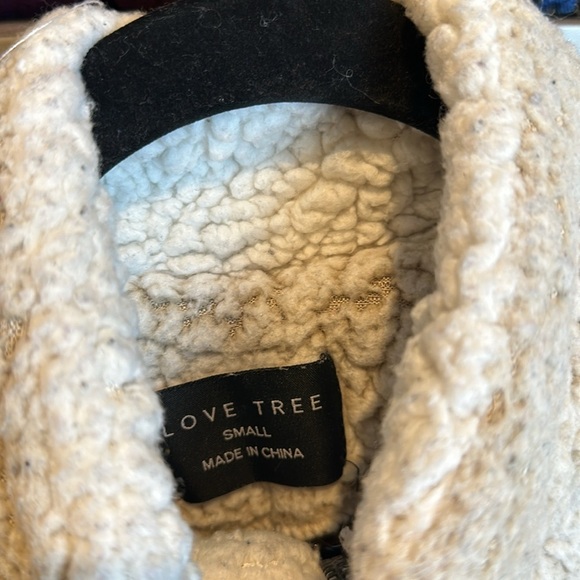 Love Tree beige long sleeve 1/4 zip mock neck pullover size S - Picture 2 of 3